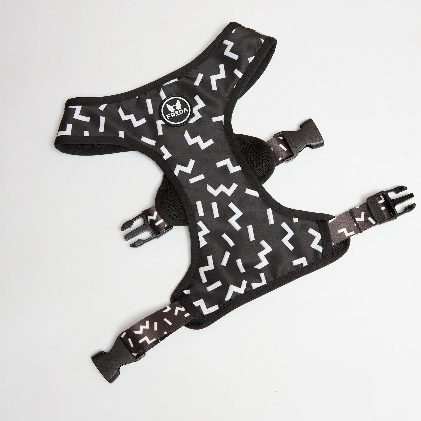 Pechera para mascotas Serenity Black Frida Pets
