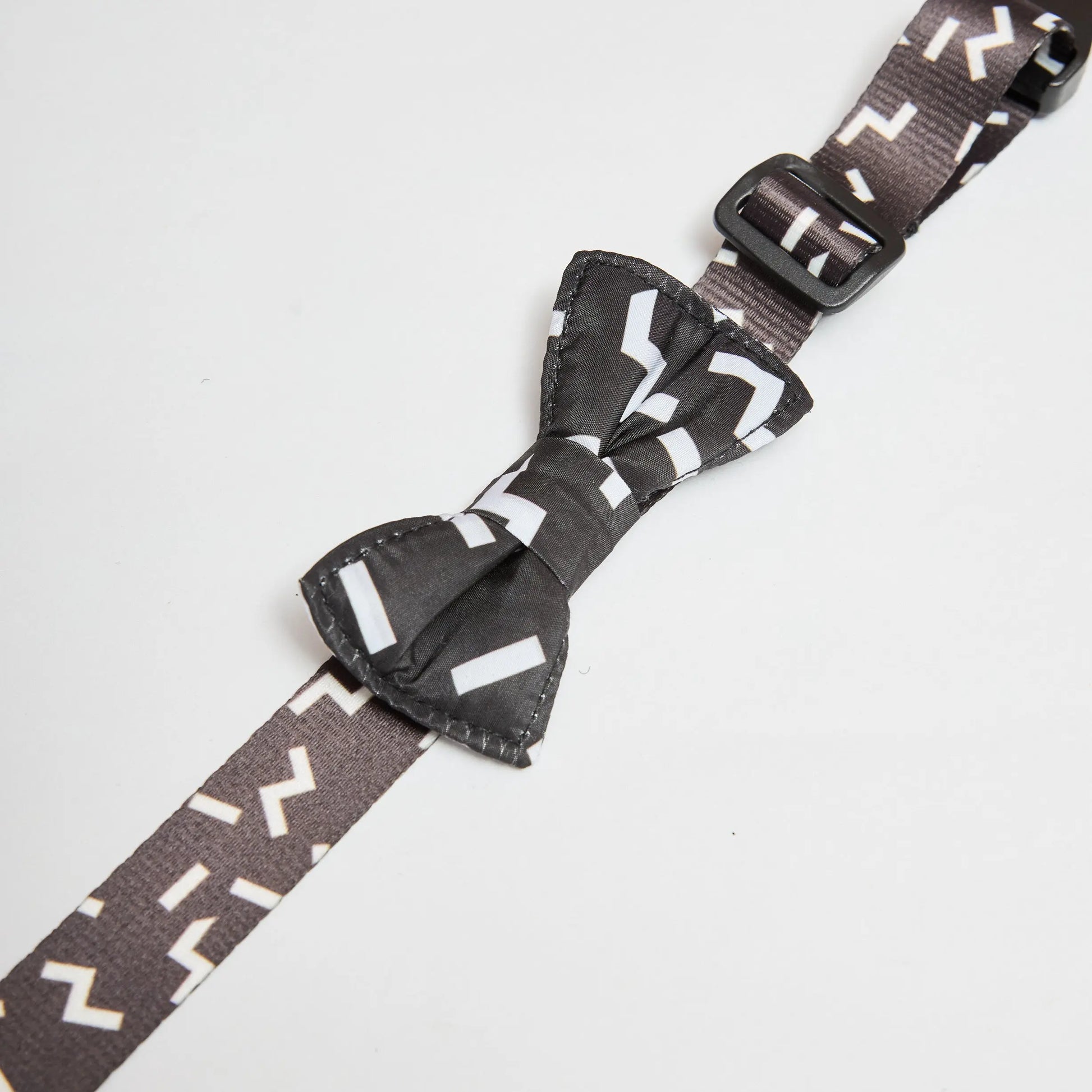 Collar para mascotas Serenity Black Frida Pets